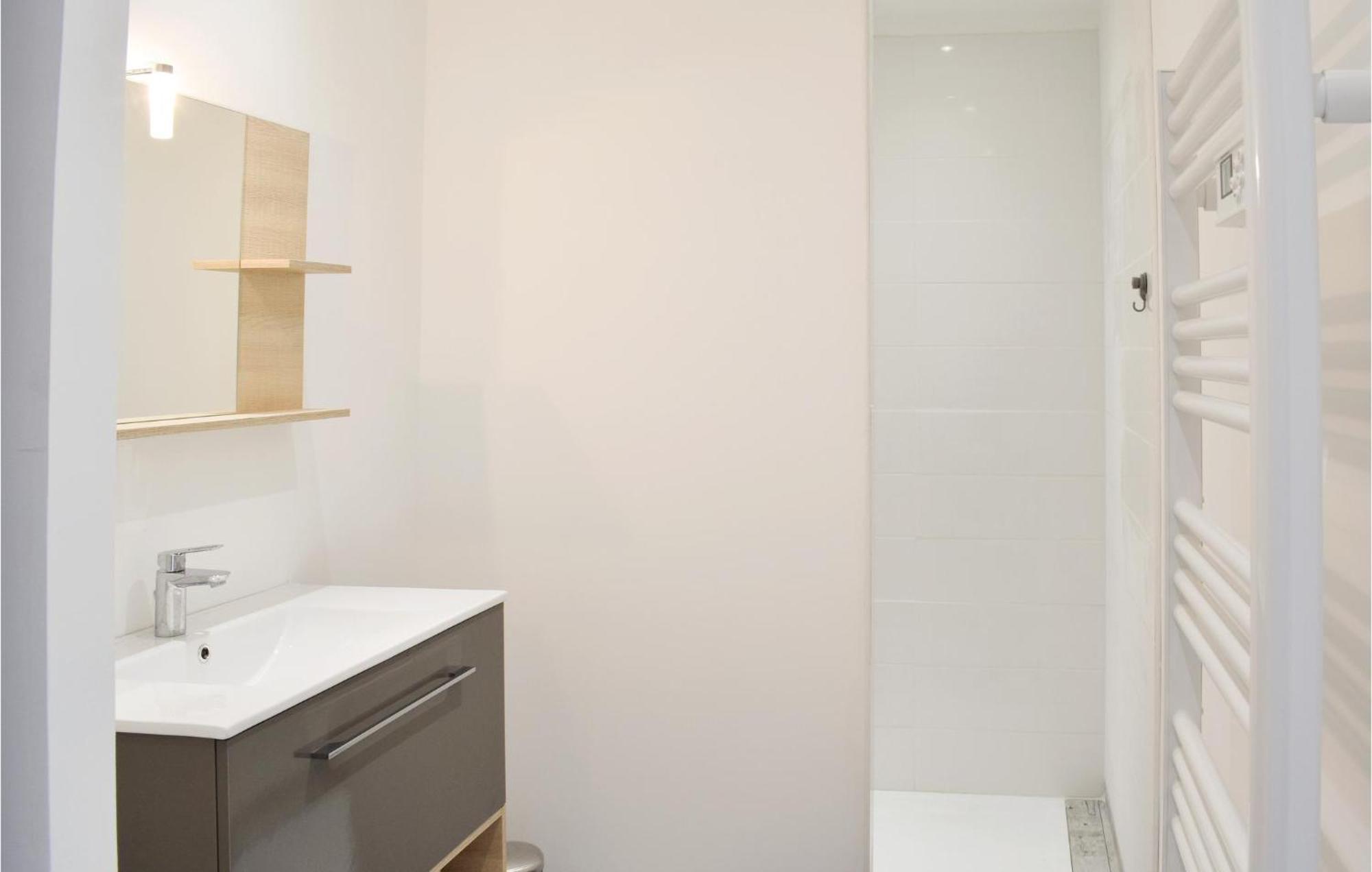 Amazing Home In Saint-Germain-Sur-Ay With Wifi 외부 사진