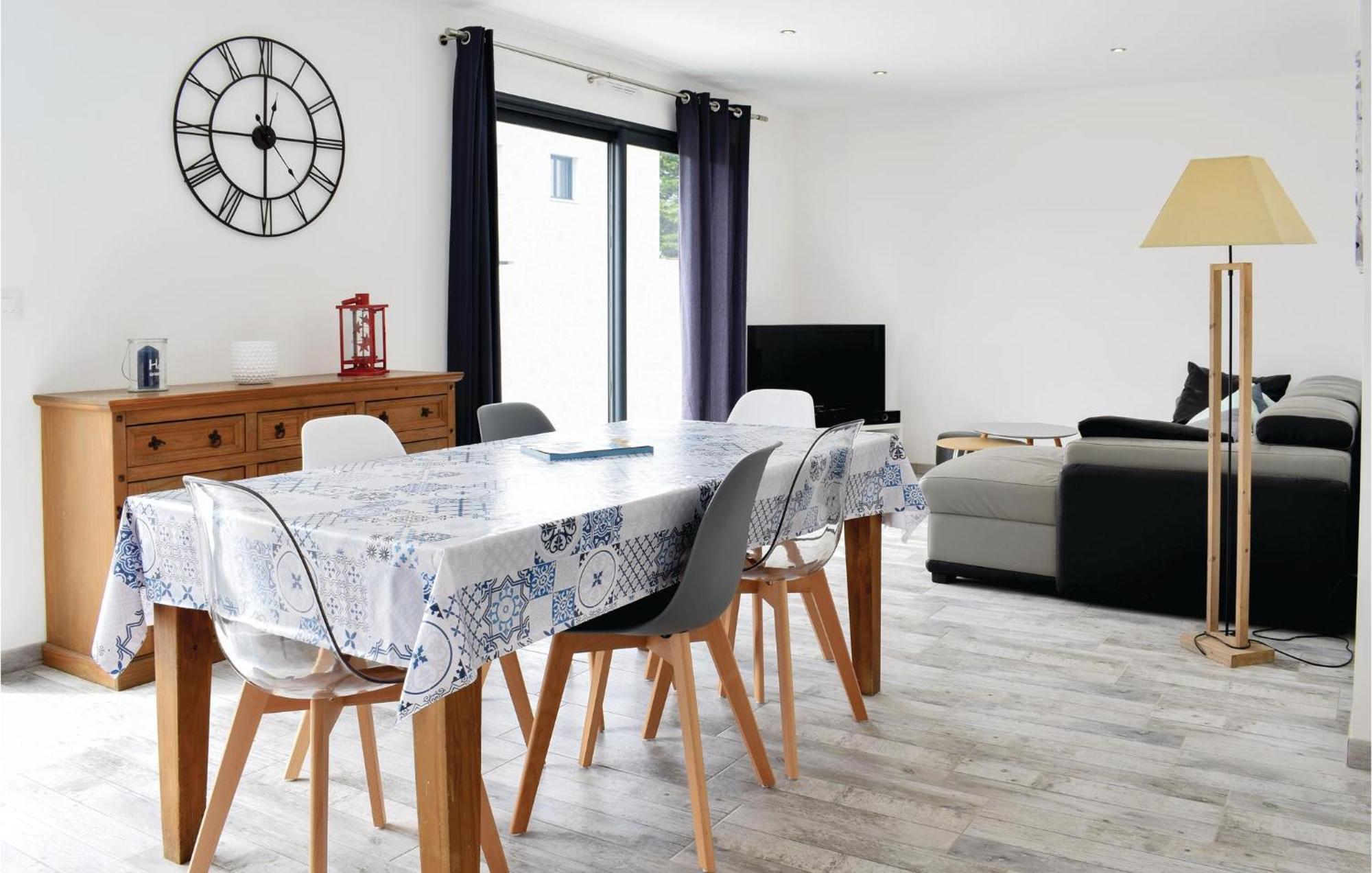 Amazing Home In Saint-Germain-Sur-Ay With Wifi 외부 사진